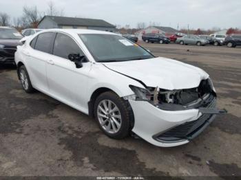  Salvage Toyota Camry