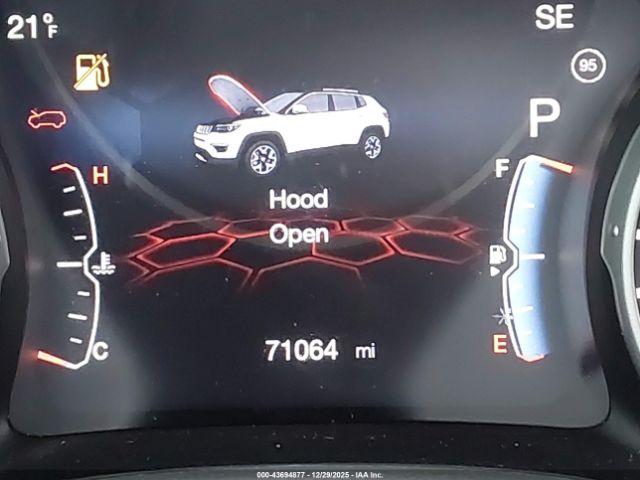 Jeep Compass Latitude 4x4 Image 13