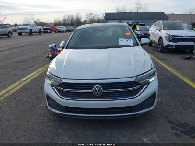 Volkswagen Jetta 1.5t Se Image 13