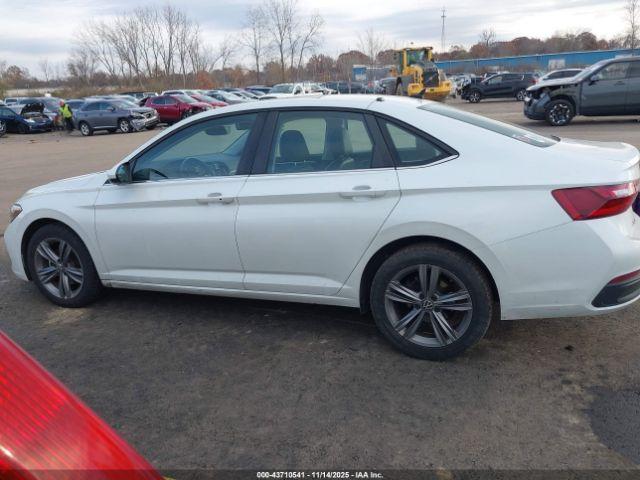 Volkswagen Jetta 1.5t Se Image 10