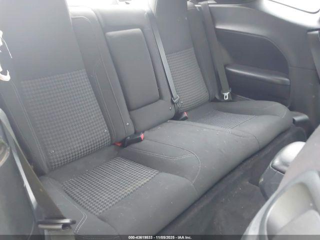 Dodge Challenger Sxt Image 12