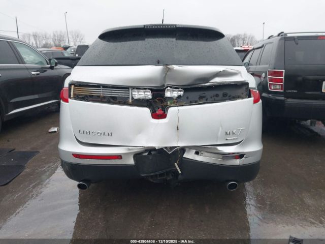 Lincoln MKT Ecoboost Image 3