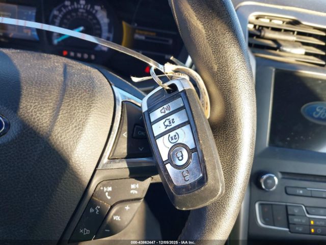 Ford Fusion Se Image 9