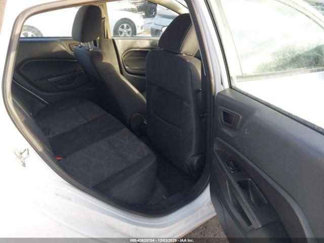 Ford Fiesta Se Image 11