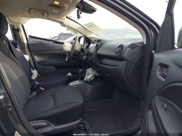 Mitsubishi Mirage Le Image 15