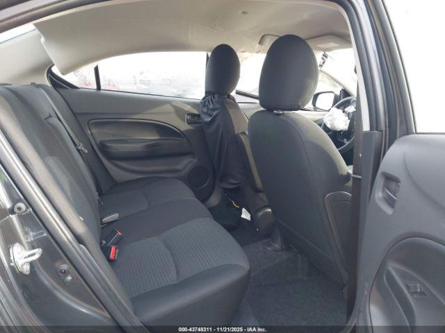 Mitsubishi Mirage Le Image 7