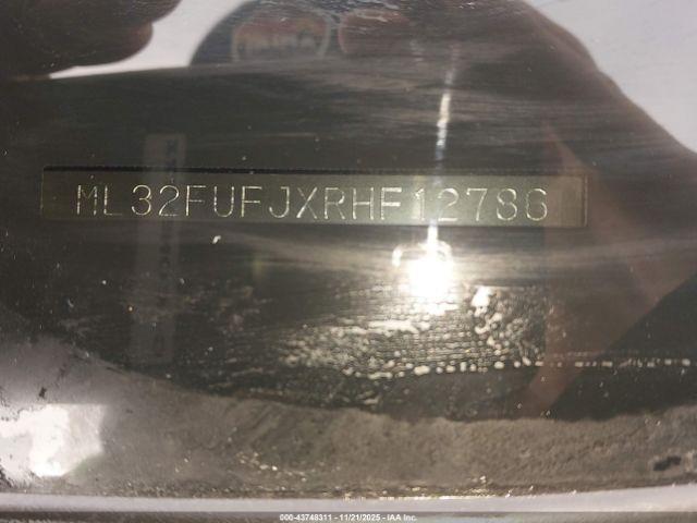 Mitsubishi Mirage Le Image 9