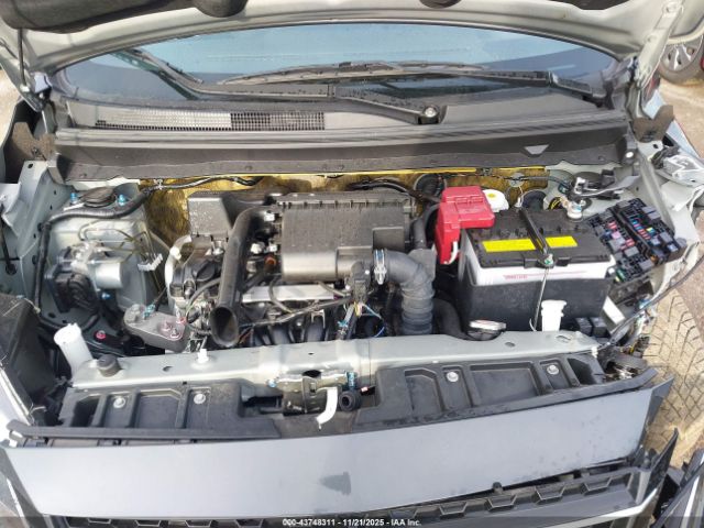 Mitsubishi Mirage Le Image 8