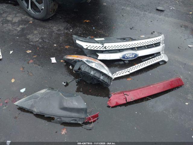 Ford Explorer Xlt Image 9