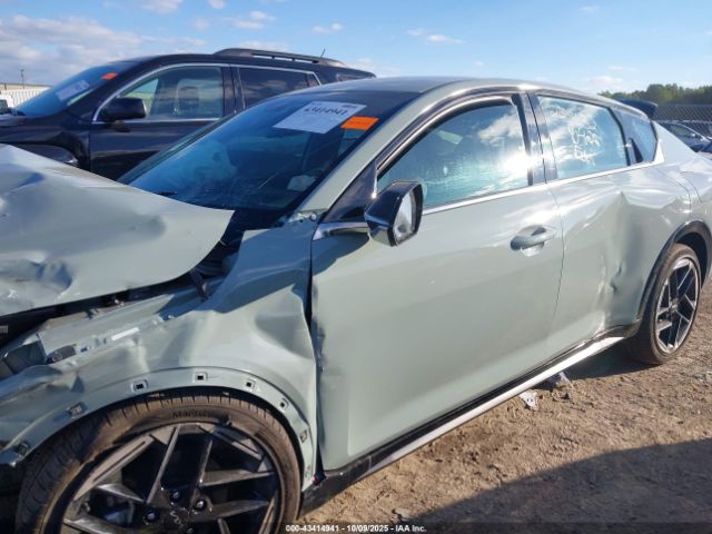 Kia K4 Gt-line Image 4