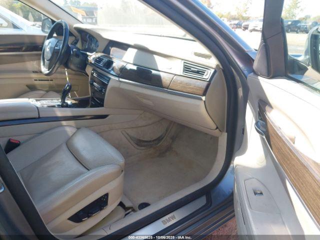 BMW 7 Series Image 4