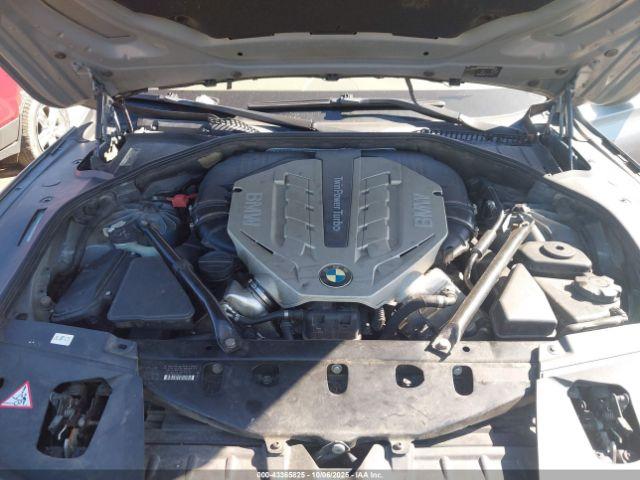 BMW 7 Series Image 8