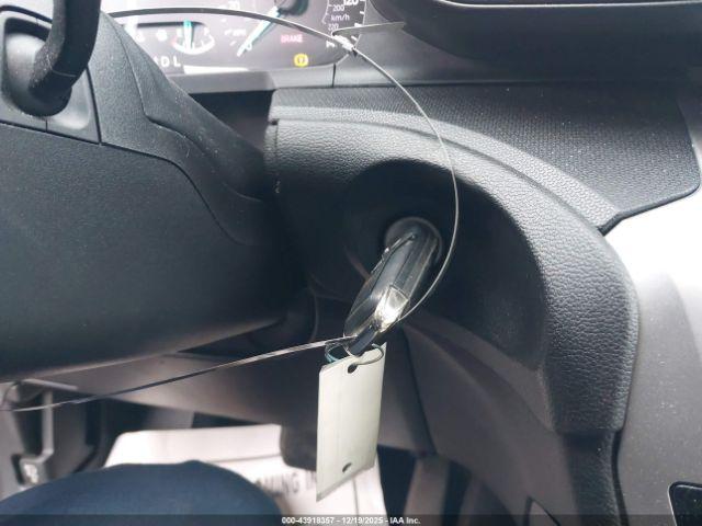 Ford Explorer Image 2