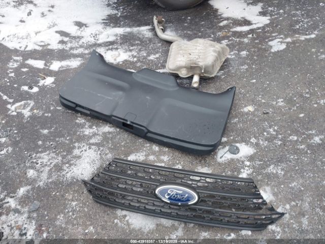 Ford Explorer Image 5