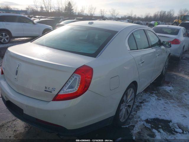 Lincoln MKS Ecoboost Image 4