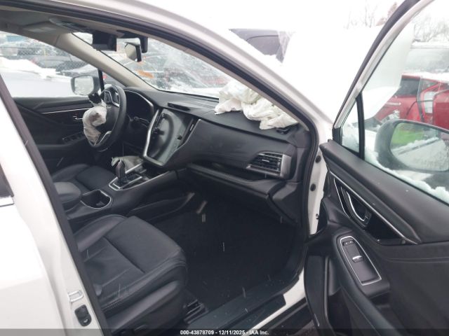 Subaru Outback Limited Image 4