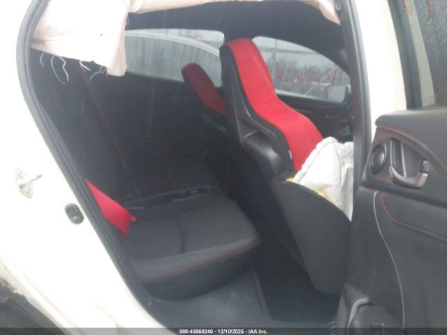 Honda Civic Touring Image 9