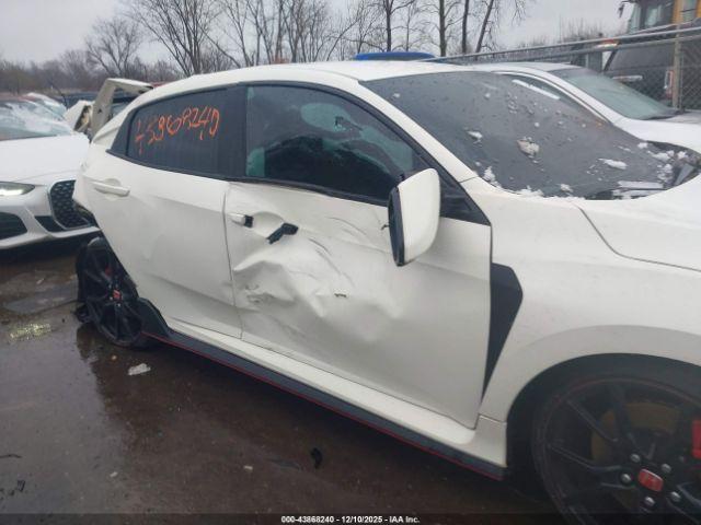 Honda Civic Touring Image 12