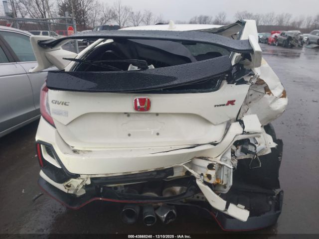 Honda Civic Touring Image 2