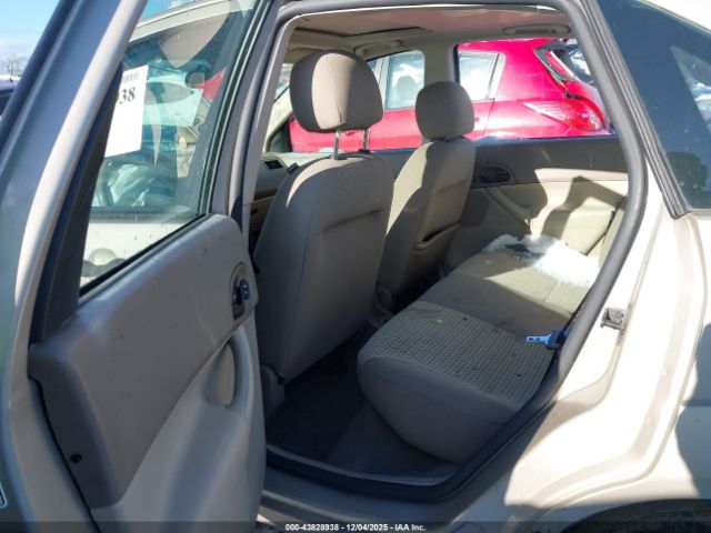 Ford Focus Zx4 Image 9