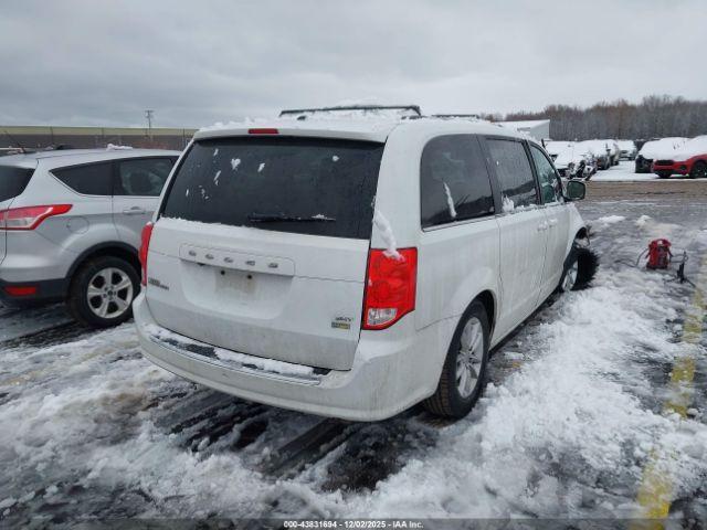 Dodge Grand Caravan Sxt Image 8