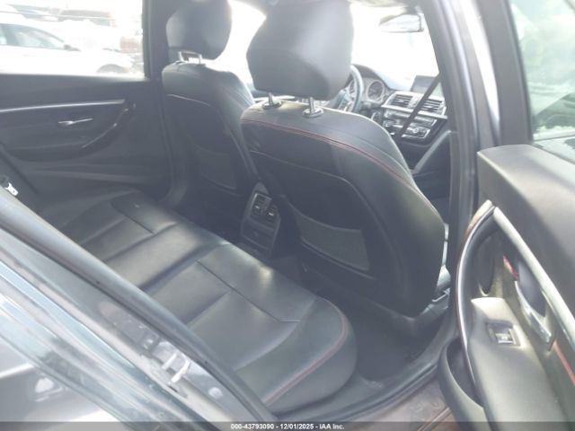 BMW 3 Series Xdrive Image 16