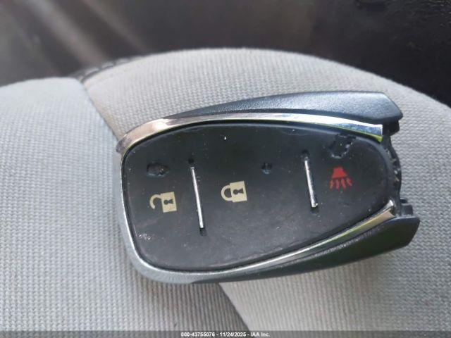 Chevrolet Equinox Ls Image 8