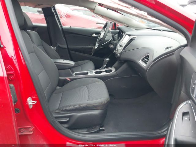 Chevrolet Cruze Ls Auto Image 2