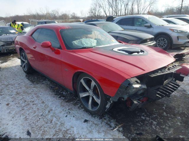  Salvage Dodge Challenger