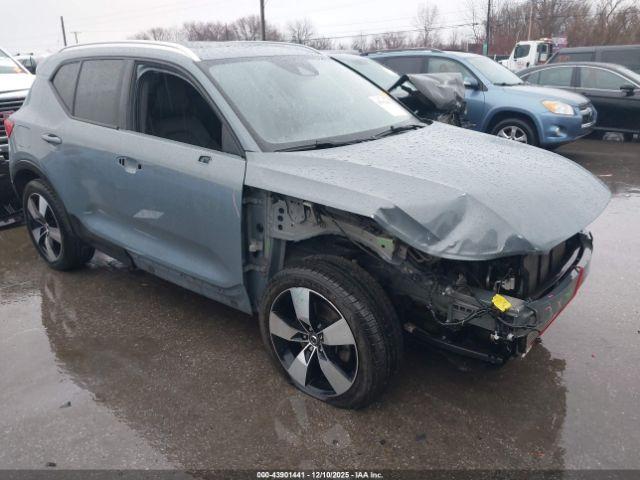  Salvage Volvo XC40