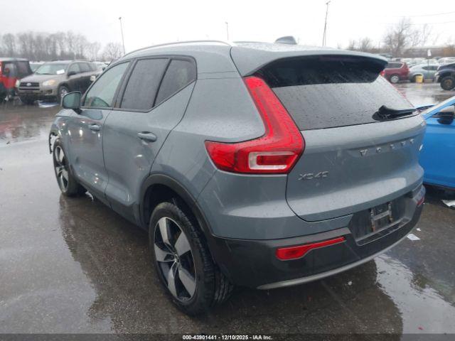 Volvo XC40 T5 Momentum Image 5