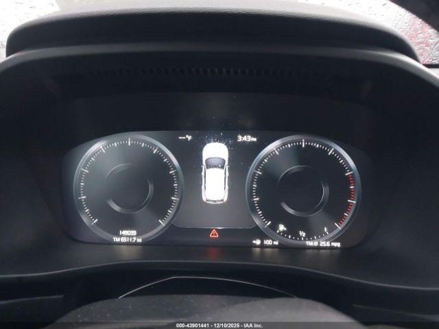 Volvo XC40 T5 Momentum Image 7