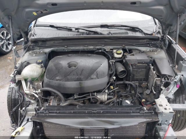 Volvo XC40 T5 Momentum Image 9