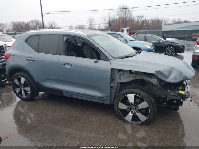 Volvo XC40 T5 Momentum Image 14