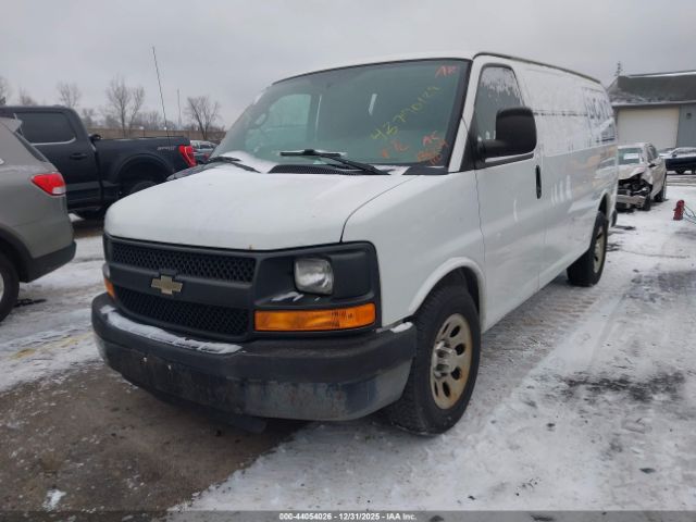 Chevrolet Express Work Van Image 16