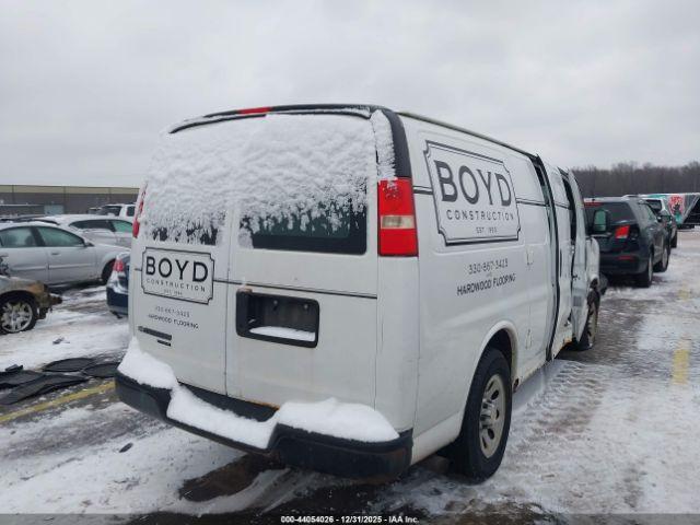 Chevrolet Express Work Van Image 2