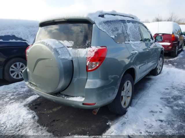 Toyota RAV4 Limited V6 Image 8