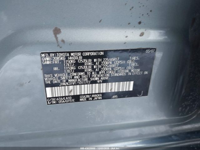 Toyota RAV4 Limited V6 Image 2