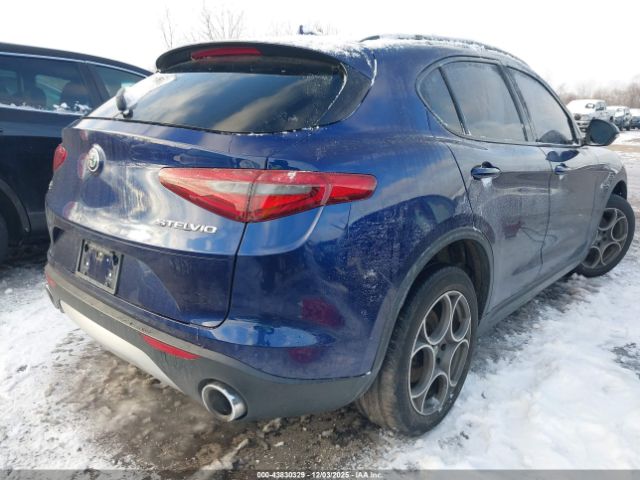 Alfa Romeo Stelvio Sport Awd Image 6
