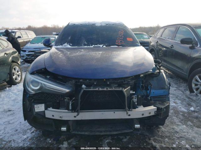 Alfa Romeo Stelvio Sport Awd Image 9