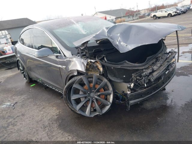 Tesla Model X Image 1