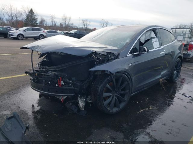 Tesla Model X Image 19