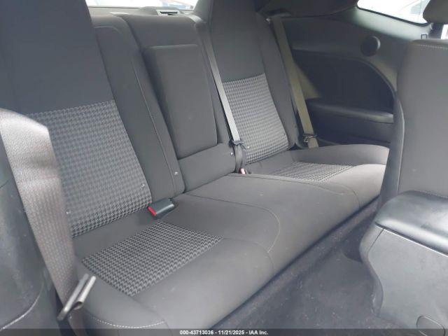 Dodge Challenger Image 8