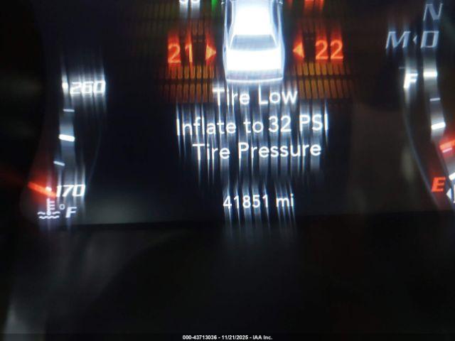 Dodge Challenger Image 13