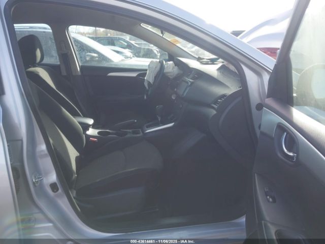 Nissan Sentra S Image 7