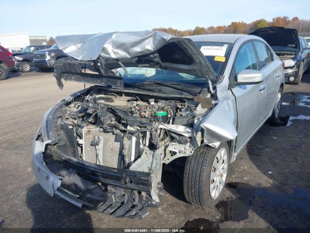 Nissan Sentra S Image 10