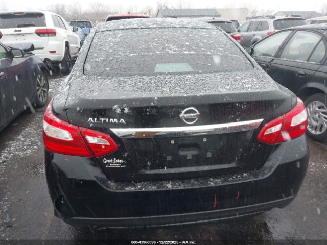 Nissan Altima 2.5 S Image 3