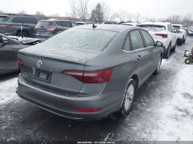 Volkswagen Jetta Image 6