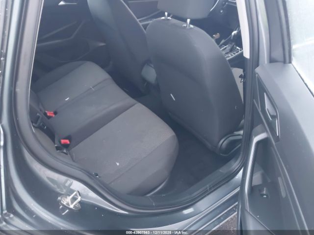 Volkswagen Jetta Image 14