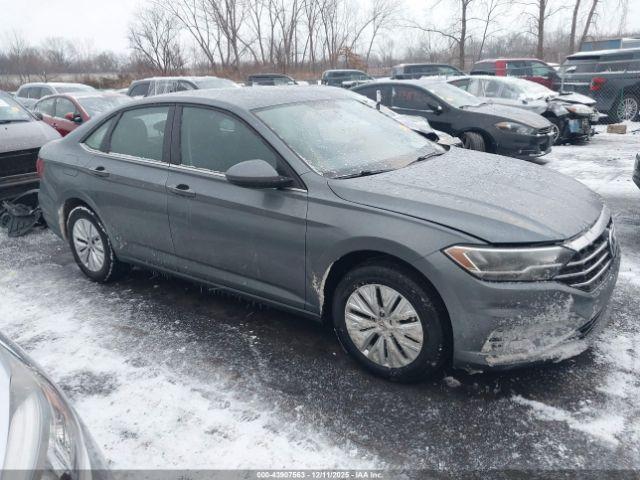 Volkswagen Jetta Image 8